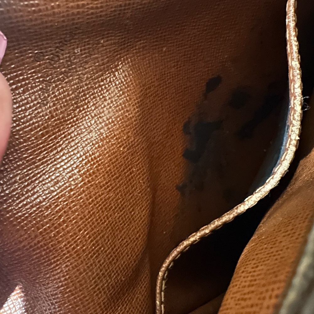 Authentic Louis Vuitton - Picture 3 of 6